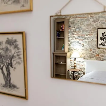 Prázdninový dům Loft Centre-ville Parking, Clim, Wifi Carcassonne