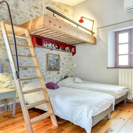 Loft Centre-ville Parking, Clim, Wifi Carcassonne