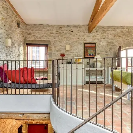 Loft Centre-ville Parking, Clim, Wifi *