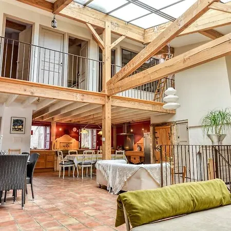 Loft Centre-ville Parking, Clim, Wifi