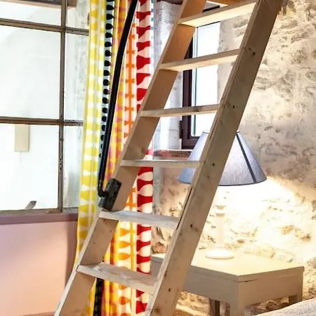 Loft Centre-ville Parking, Clim, Wifi * Carcassonne