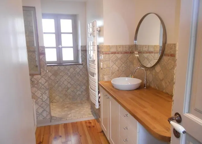 Loft Centre-ville Parking, Clim, Wifi Holiday home Carcassonne